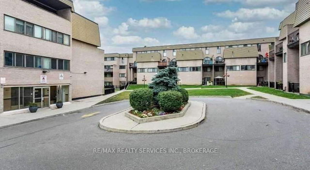 242 - 2095 Roche Court