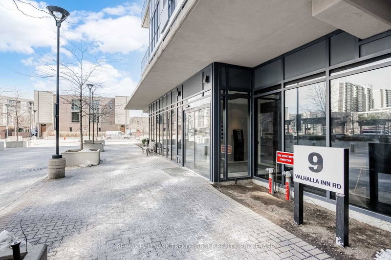 1304 - 9 Valhalla Inn Rd, Toronto, M9B 1S9 | Image 2