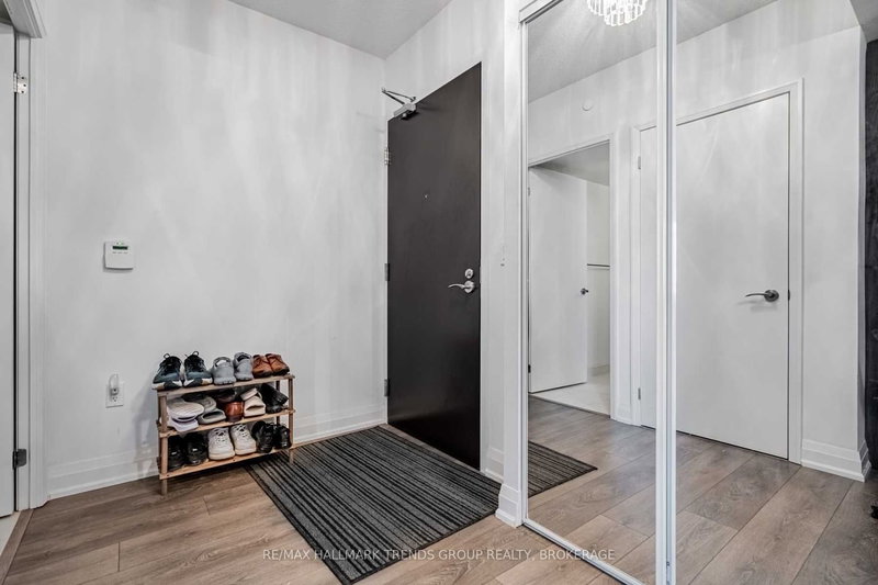 1304 - 9 Valhalla Inn Rd, Toronto, M9B 1S9 | Image 3