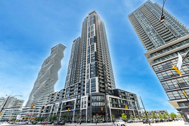 3404 - 510 Curran Place