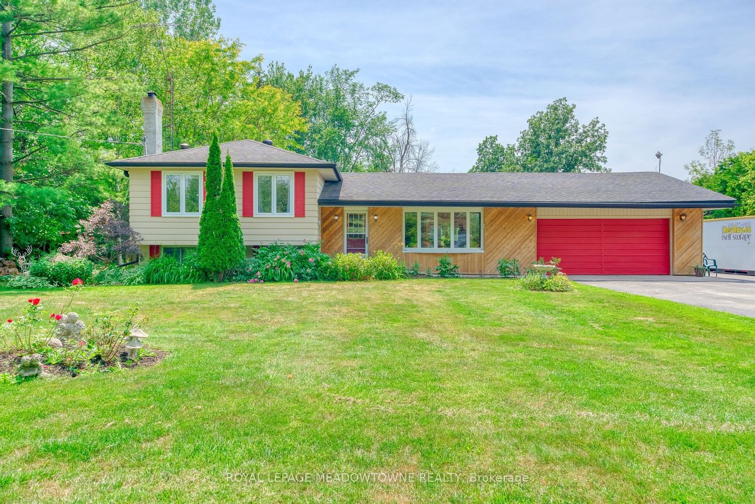 Detached House sold at 13246 Sixth Line, Halton Hills, Ontario, L0P 1H0 - Limehouse - MLS: W6043172