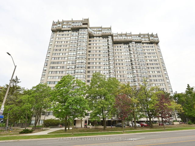 908 - 200 Robert Speck Parkway