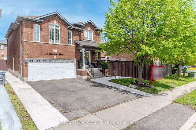 9 Roxton Crescent