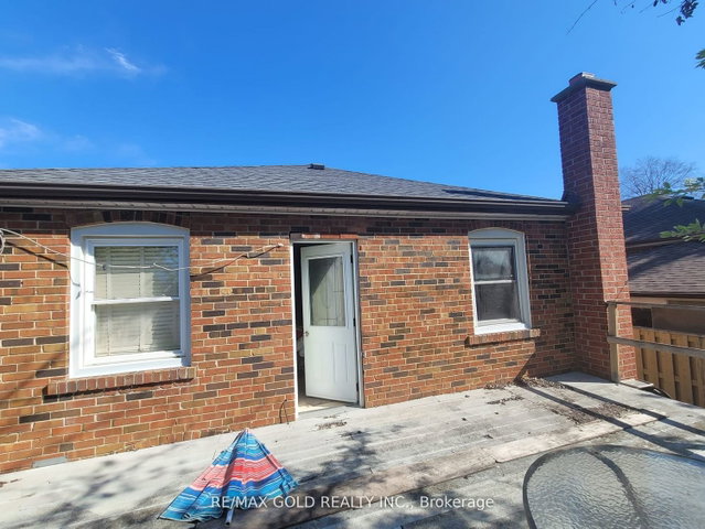 63 Hadrian Drive