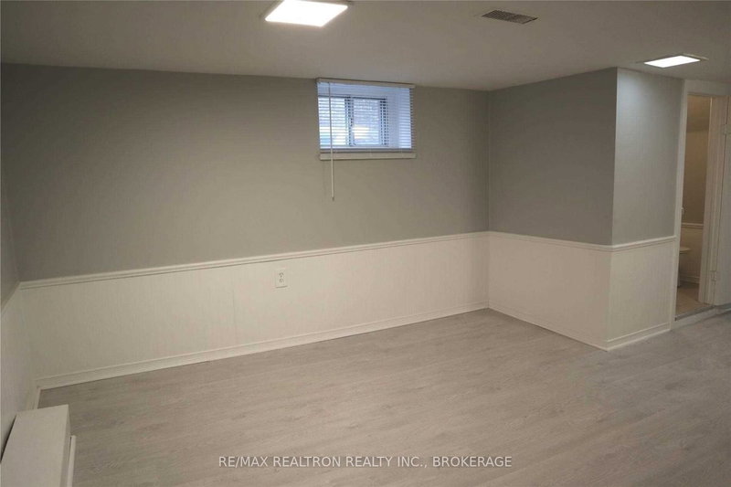 226 Church St, Toronto, M9N 1P1 | Image 2