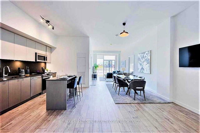 820 - 133 Bronte Road