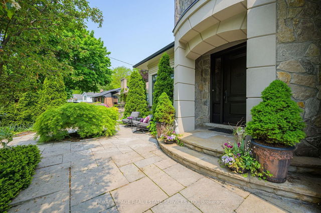 379 River Side Drive