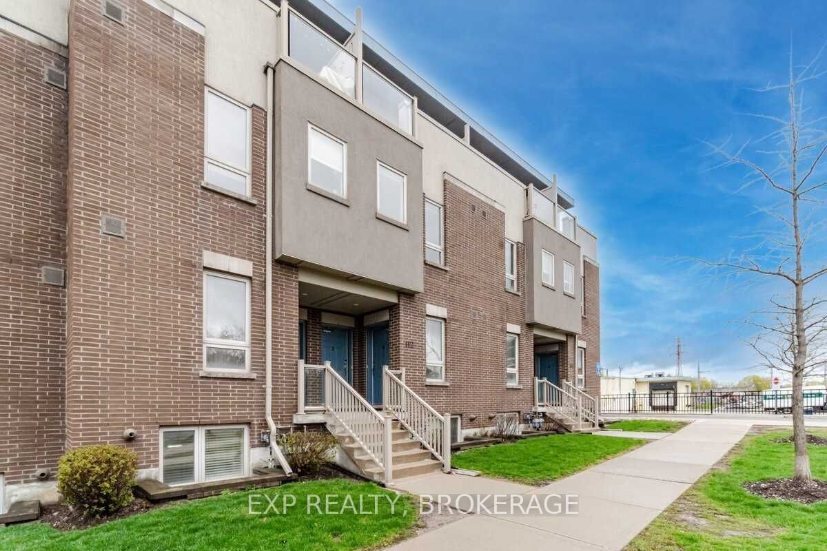 Townhouse sold at 2-112 Caledonia Park Road, Toronto, Corso Italia-Davenport, M6H 0B2 - MLS: W6048939