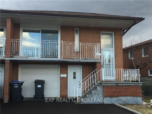 3622 Molly Ave, Mississauga, L5A 3M5 | Image 3