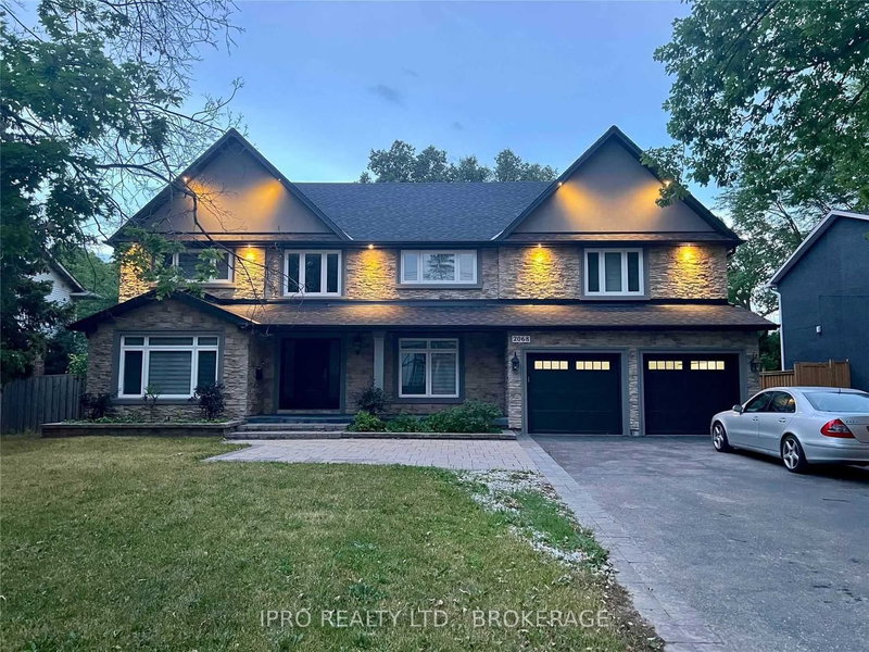 2068 Mississauga Rd, Mississauga, L5H 2K6 | Image 2