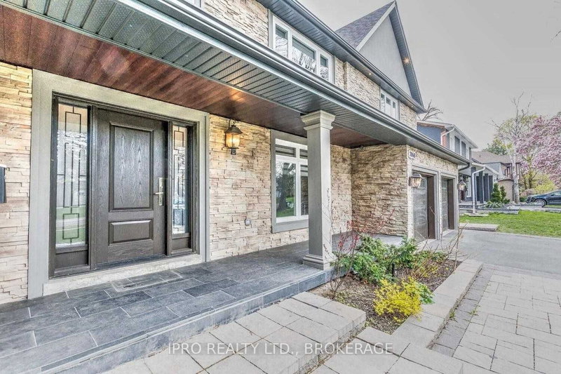 2068 Mississauga Rd, Mississauga, L5H 2K6 | Image 3