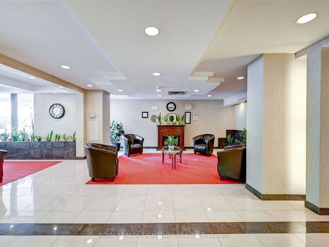 1003 - 300 Webb Drive