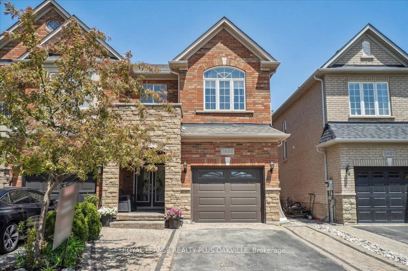 2455 Felhaber Cres, Oakville, L6H 7N8 | Image 2