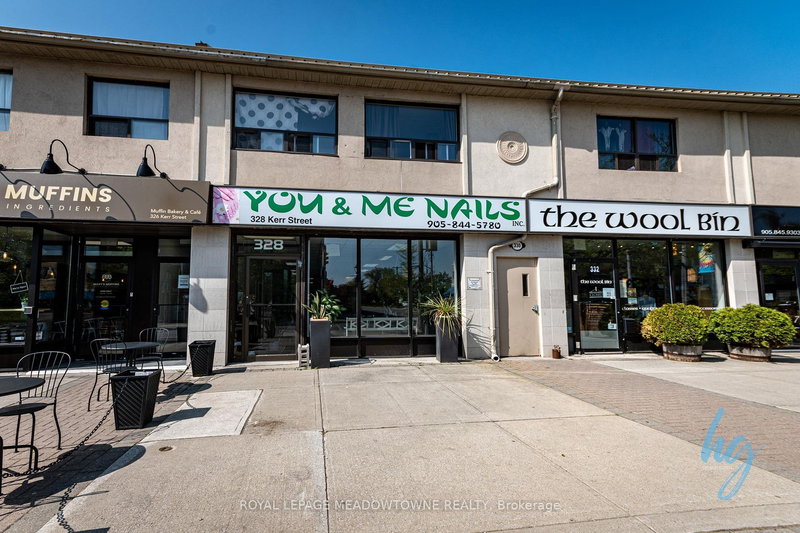 328 Kerr St, Oakville, L6K 3B5 | Image 2