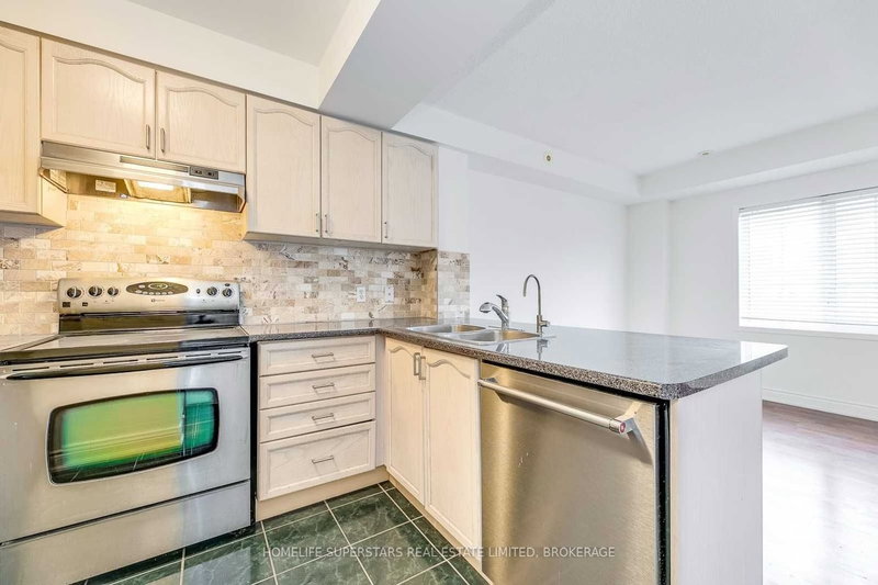 Unit 11 - 605 Shoreline Dr, Mississauga, L5B 4K3 | Image 3