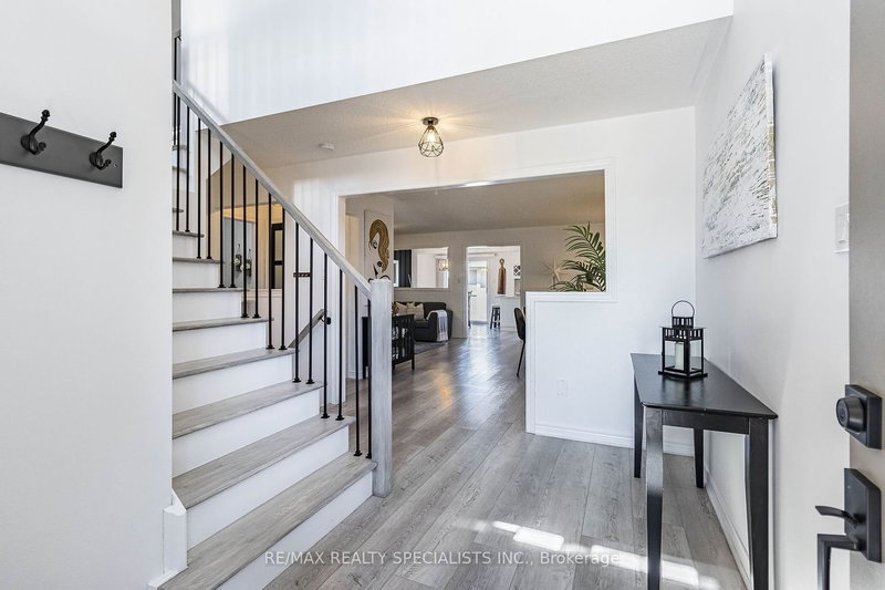 83 Emily Carr Cres, Caledon, L7E 2K9 | Image 2