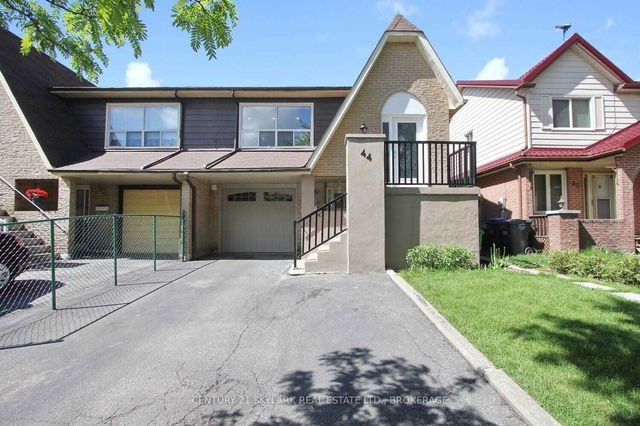 44 Foxacer Row