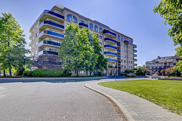303 - 7 Dayspring Circle