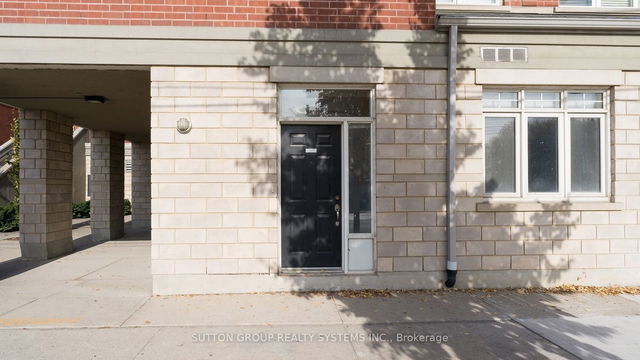 101 - 3400 Lakeshore Boulevard