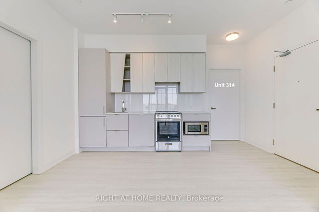 314 - 3883 Quartz Road