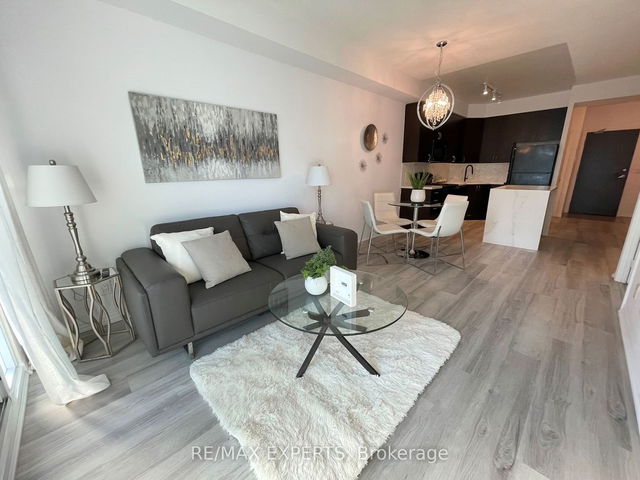 909 - 223 Webb Drive