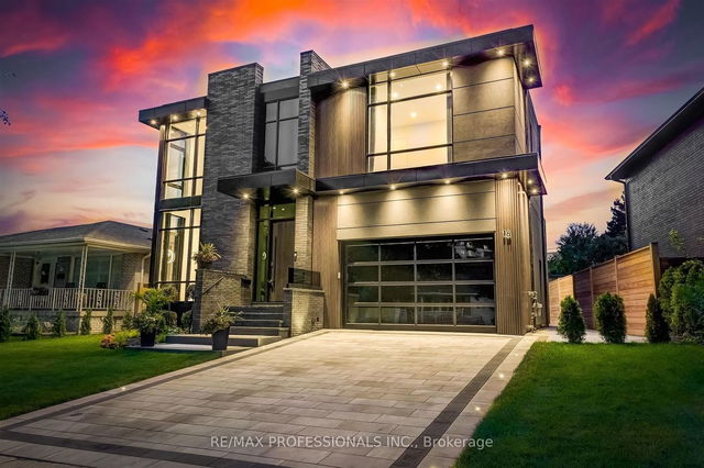 16 Lemonwood Drive
