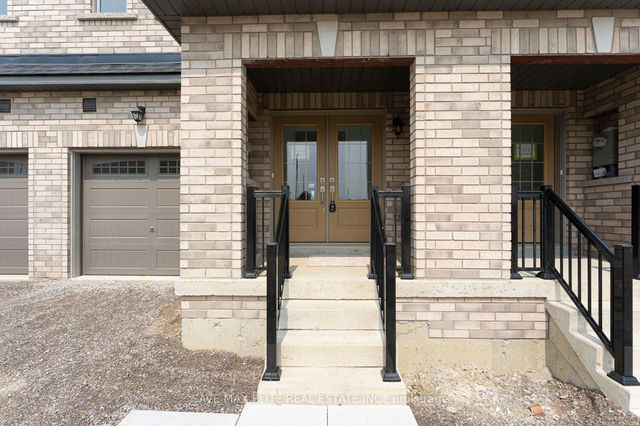 6 Foxsparrow Road
