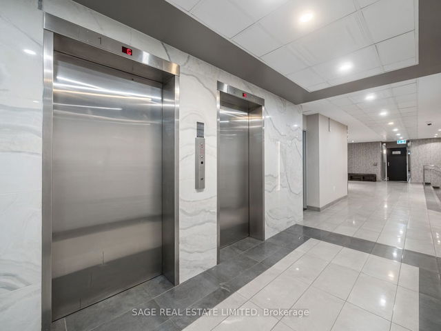1106 - 965 Inverhouse Drive