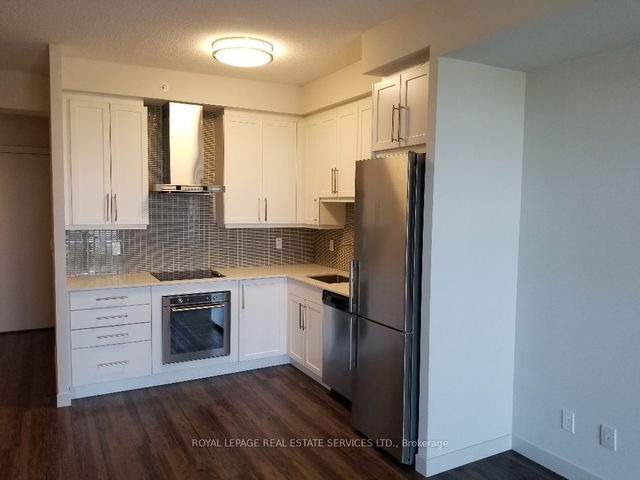 1707 - 2081 Fairview Street