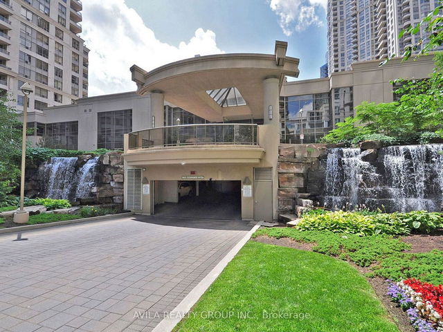 631 - 3888 Duke Of York Boulevard