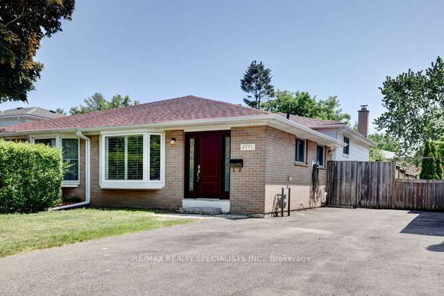 2771 Hollington Crescent