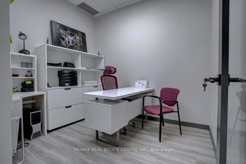 3 - 5006 South Service Rd, Burlington, L7L 5Y7 | Image 2