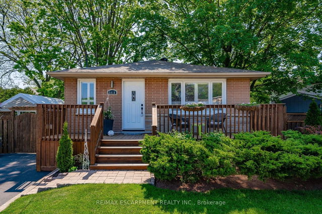 5418 Cornwall Crescent