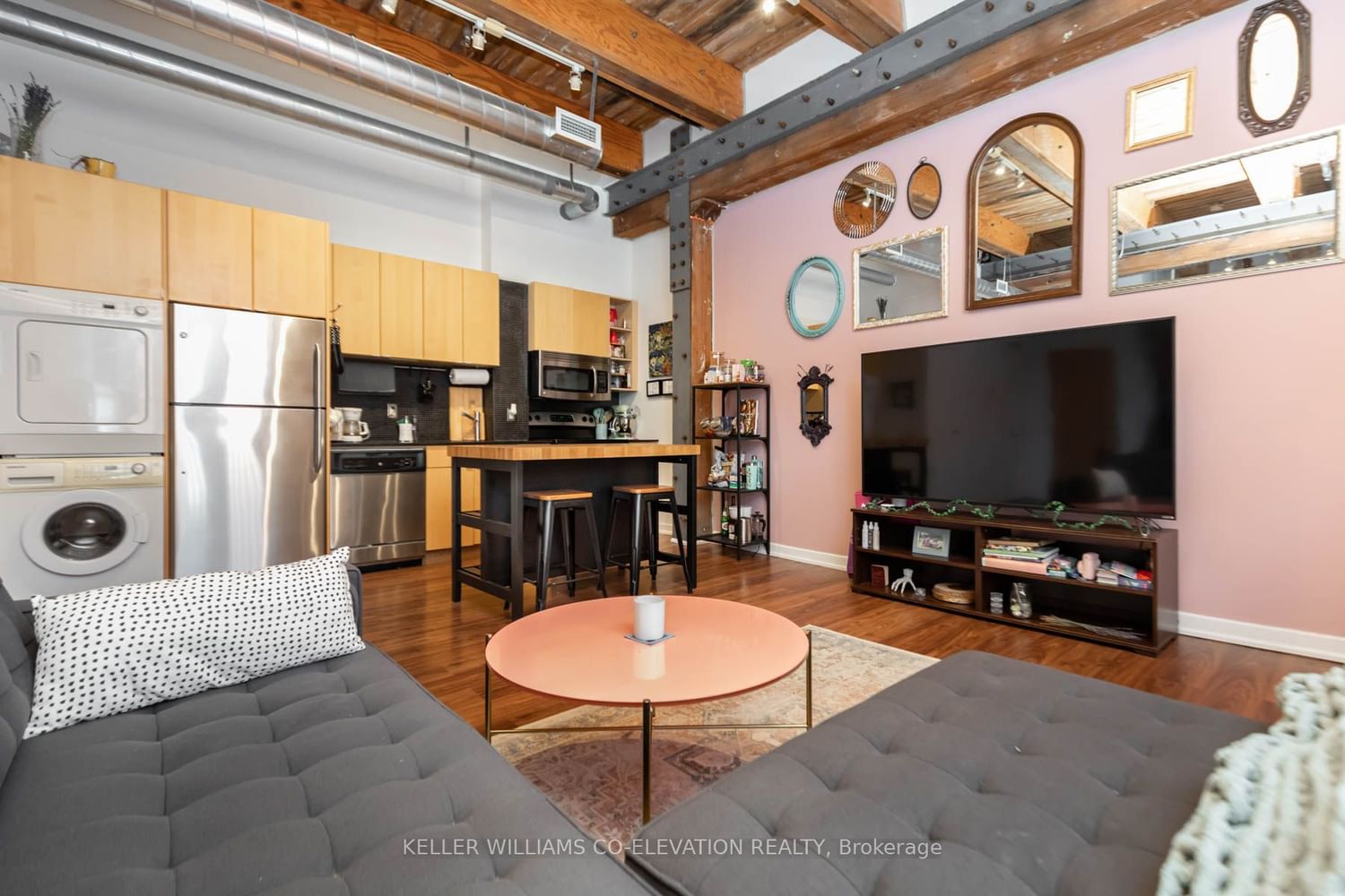 Listing Image 7
