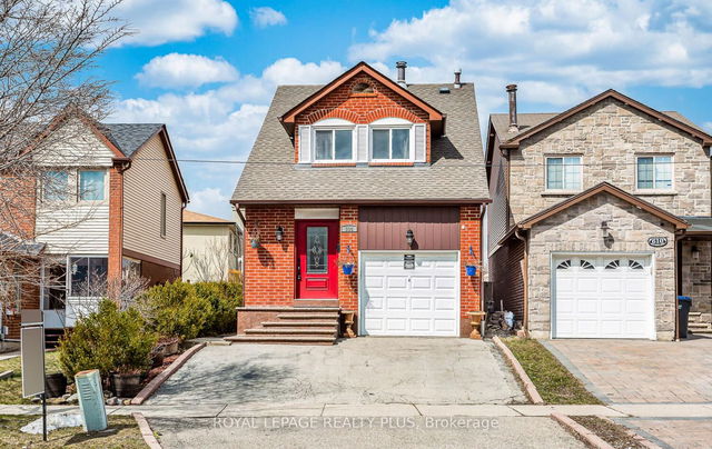 608 Galloway Crescent