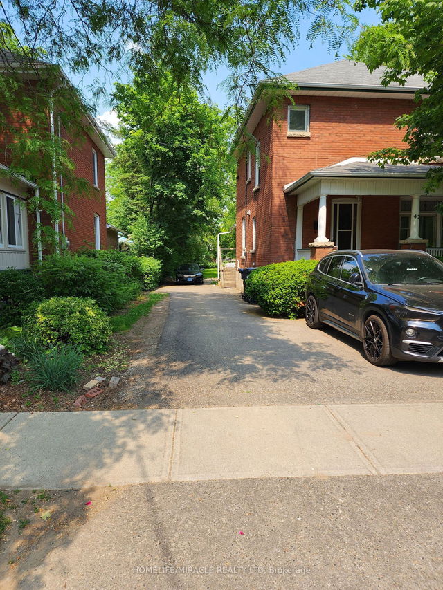 42 Mill Street
