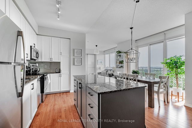 1214 - 830 Lawrence Avenue