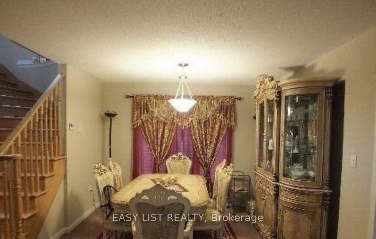 Detached House sold at 976 Clark Boulevard, Milton, Coates, L9T 6P6 - MLS: W6082552