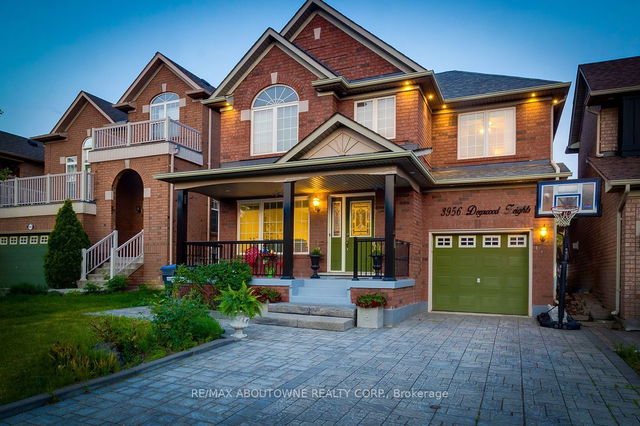 3956 Deepwood Heights