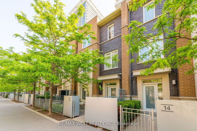 13 - 370 SQUARE ONE Drive