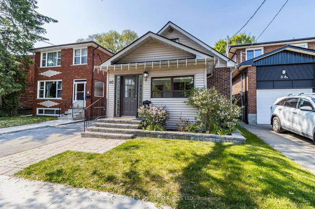 60 Woodbury Road