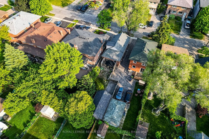 60 Woodbury Rd, Toronto, M8W 1X7 | Image 2