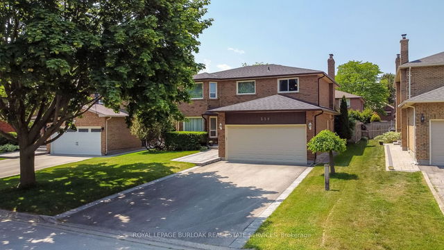 550 Kastelic Place