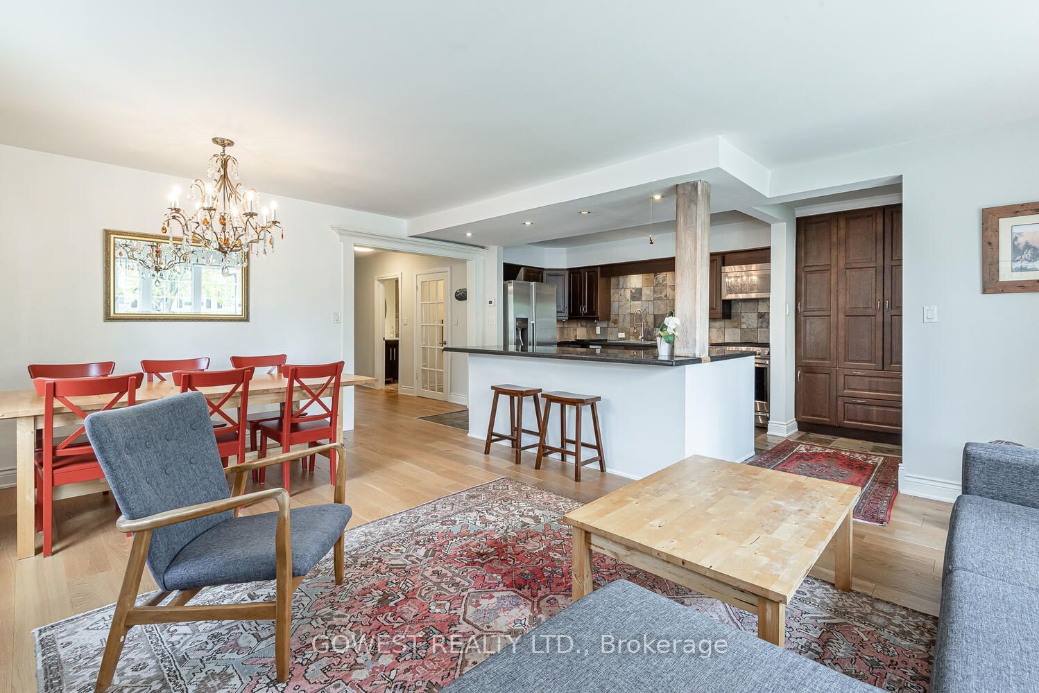 Listing Image 7