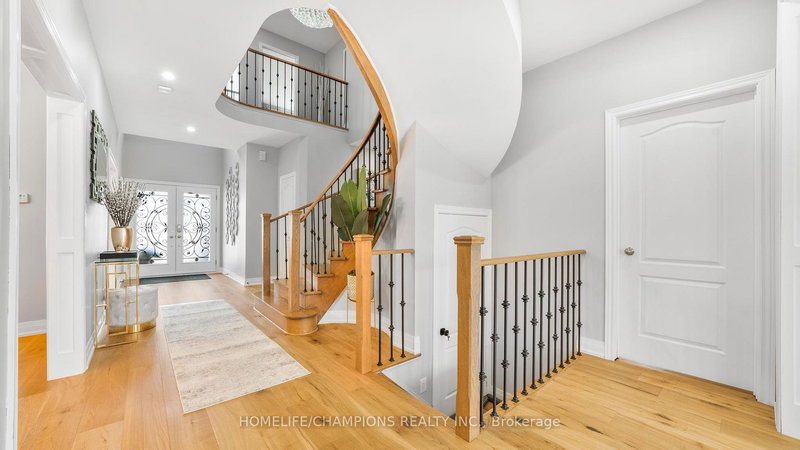 286 Fernforest Dr, Brampton, L6R 1B6 | Image 3