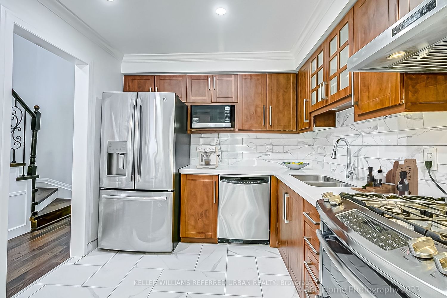 Listing Image 9