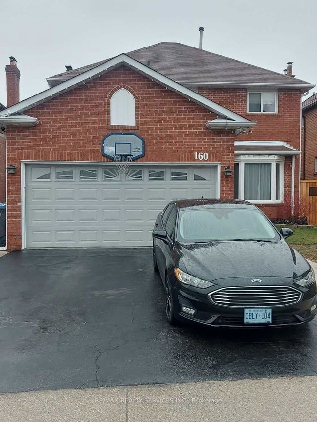 160 Lord Simcoe Drive