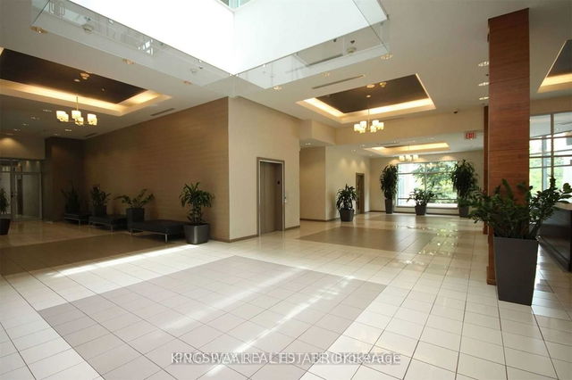 1212 - 1 Elm Drive