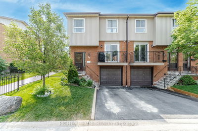 Townhouse sold at 15-725 Vermouth Avenue, Mississauga, Mississauga Valleys, L5A 3X5 - MLS: W6109164