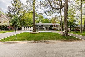 2410 Lionheart Crescent